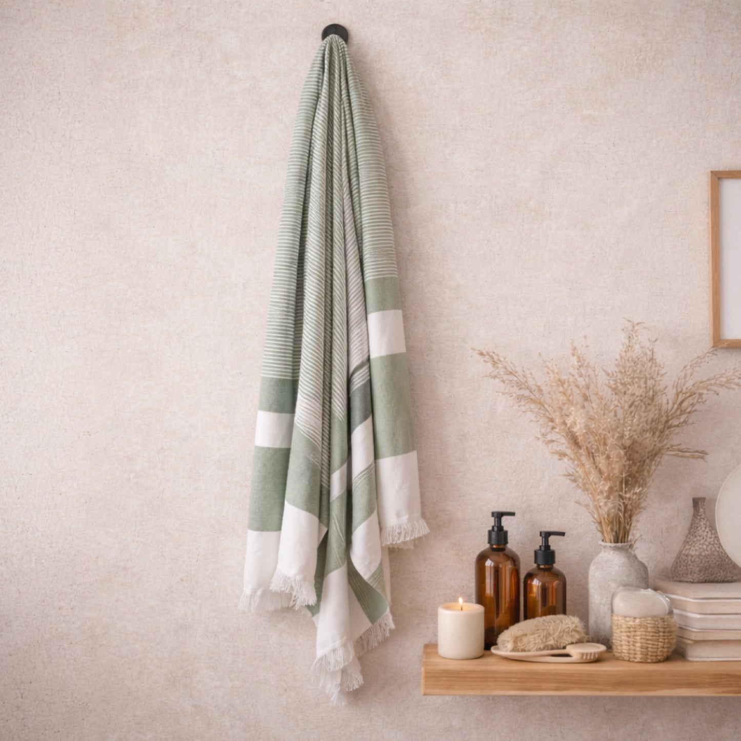EcoLux Bamboo Towel | Ultra-Soft Satin Weave | Bath towel/ Beach Towel | Quick-Dry, Eco-Friendly & Sand-Resistant